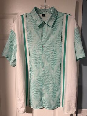 Casual Short-Sleeve Button-Down Shirt - Mint Green & White